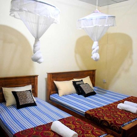 Ranliya Lodge Anuradhapura Buitenkant foto